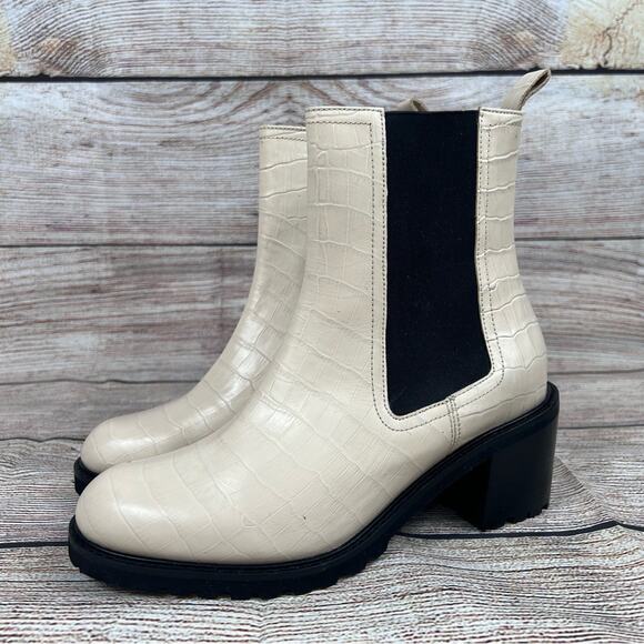 Seychelles Womens 9.5 Leather Chelsea Boots Lug Sole Embossed Mod 70s Retro Boho - Picture 11 of 11